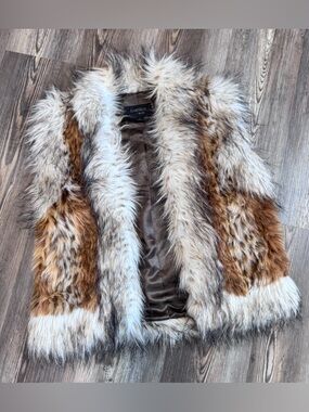 DAMSELLE New York Faux Fur Vest